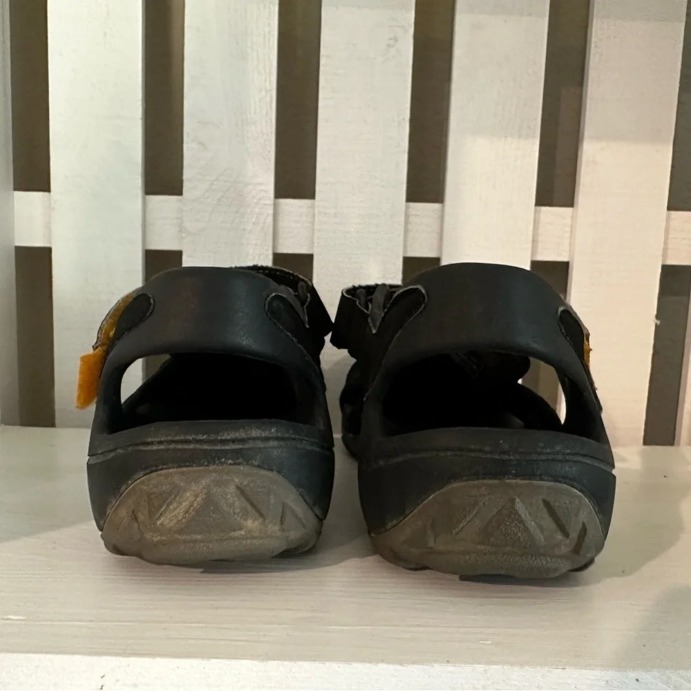 Teva 10  Flintwood Black Outdoor Hiking Walking Sandal